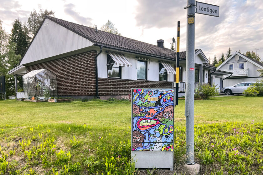 Konst på elskåp Blåsmark